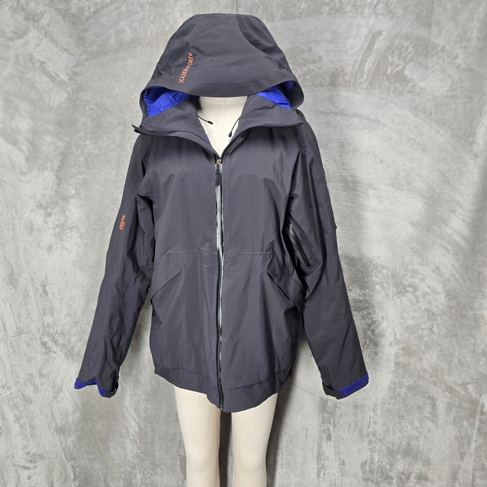 Arcteryx Gore-Tex Jacket Men M Gray Insulated Recco Hooded Pro Shell Performance
